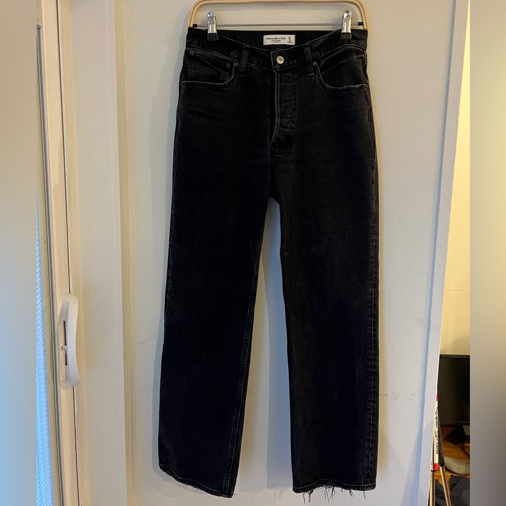 Low Rise 90s Baggy Jeans - Abercrombie & Fitch